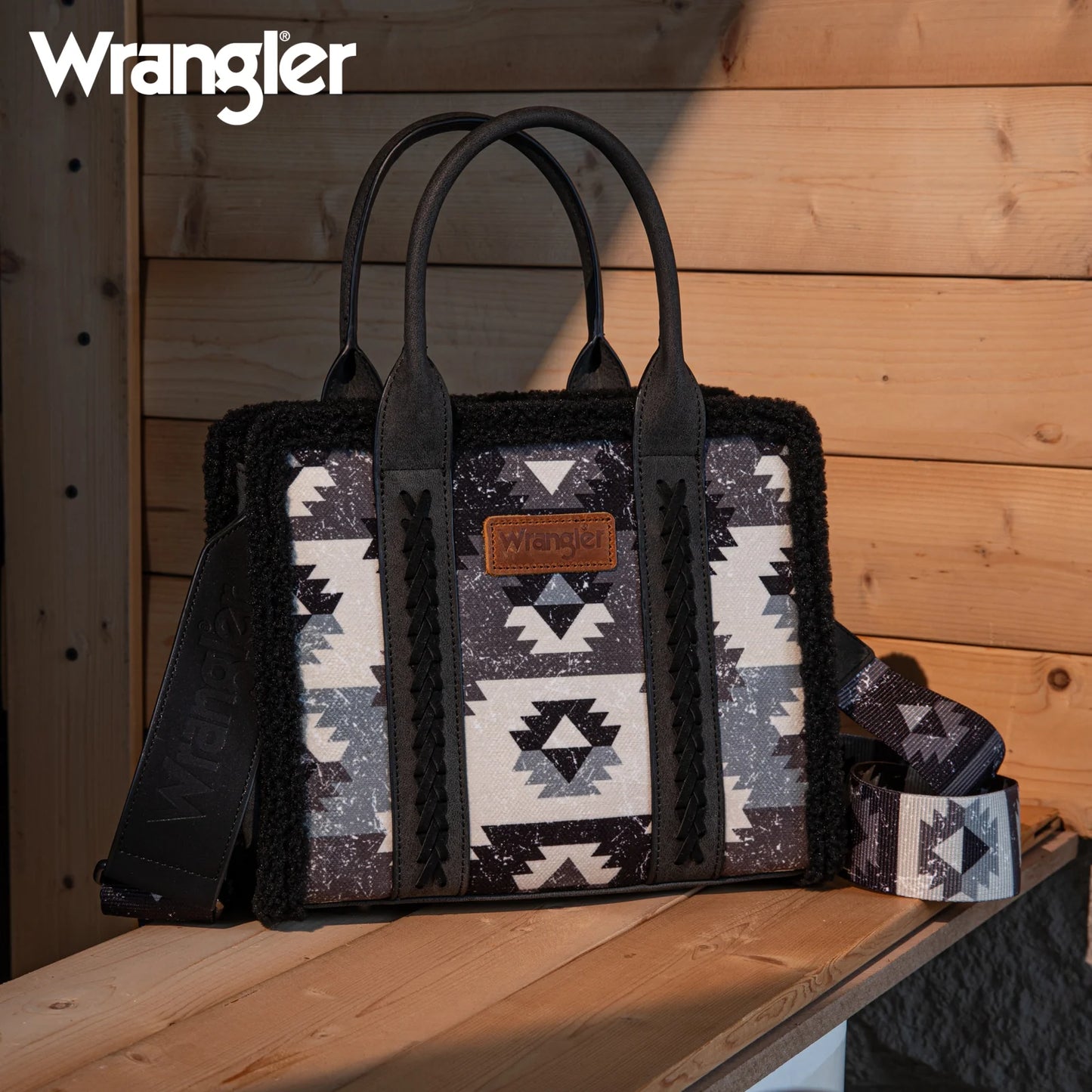 Wrangler Tote Sherpa-Black