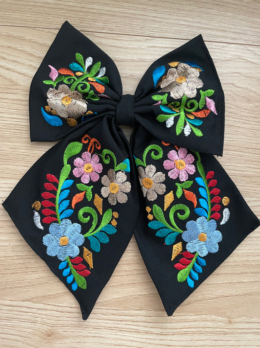 Bow Medium-Black